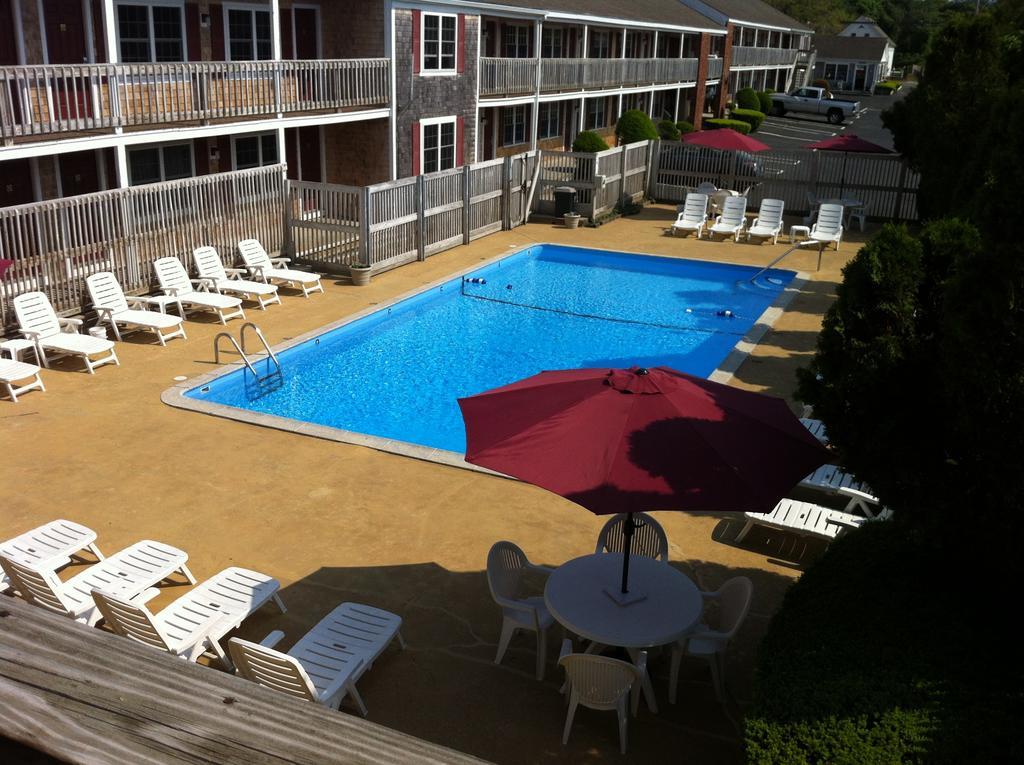 Holiday Hill Inn & Suites Dennisport Eksteriør billede
